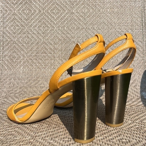 WHITE HOUSE BLACK MARKET Yellow Open toe heels with ankle strap women’s size 9 - Picture 4 of 13